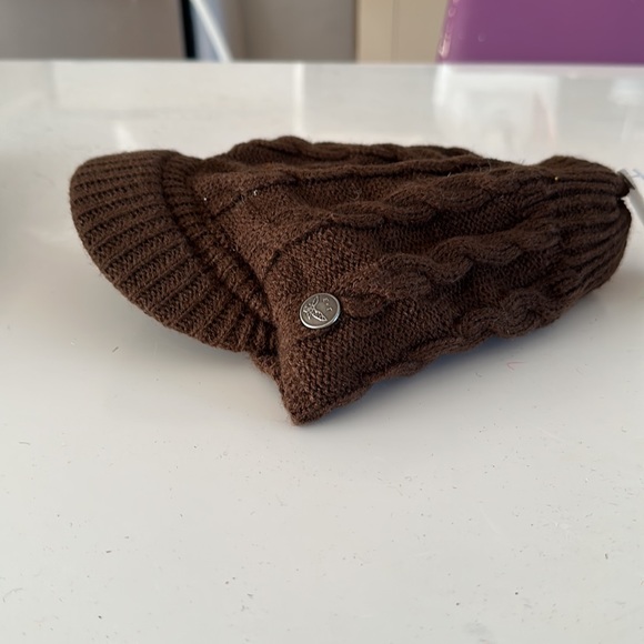 Knit caps - Picture 2 of 6